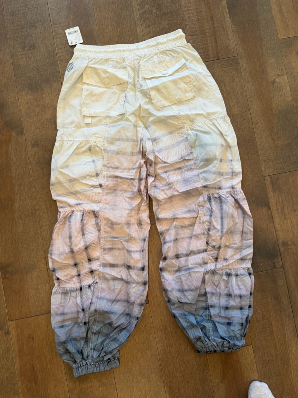 NWT Free People Movement Printed Set Me Free Nylon Pants Ombre - Picture 5 of 7